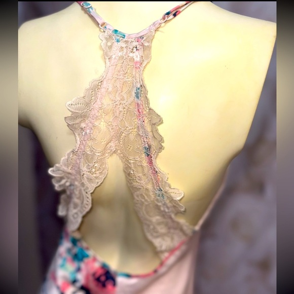 In Bloom By Jonquil 
VISION FLORAL SATIN CHEMISE IN PEACH FLORAL.   Xs - Picture 6 of 15